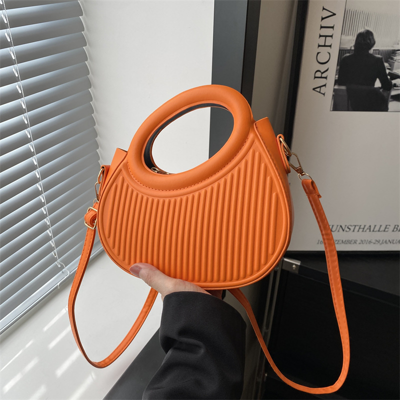 NanIce Signature Handbag - Image 5