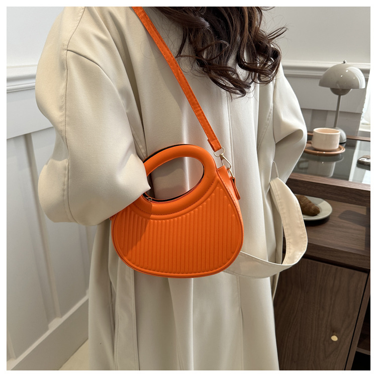 NanIce Signature Handbag - Image 13