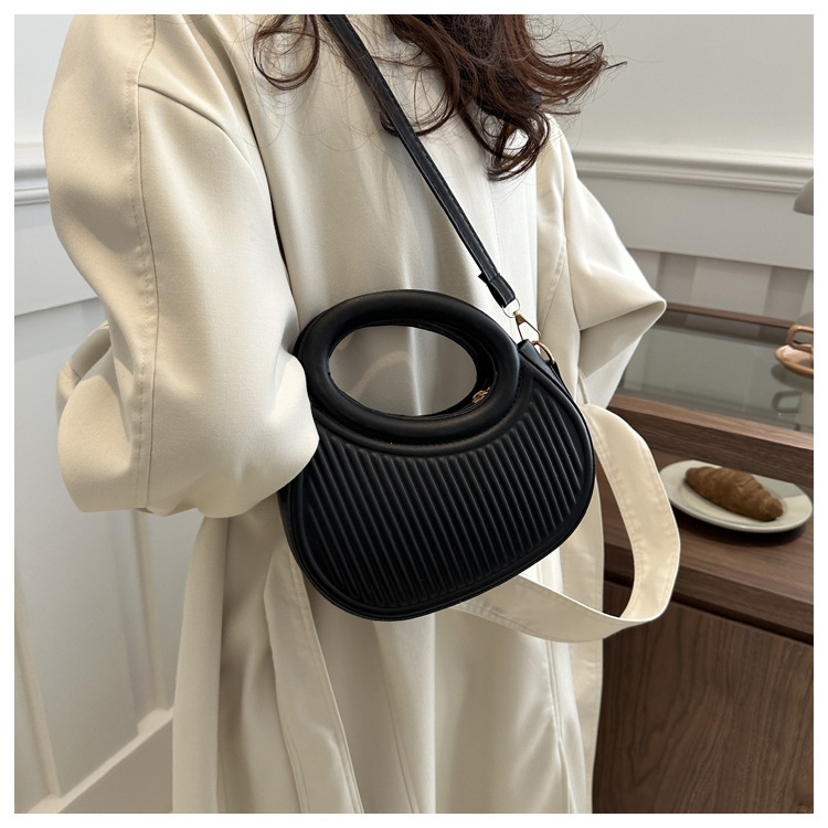 NanIce Signature Handbag - Image 12