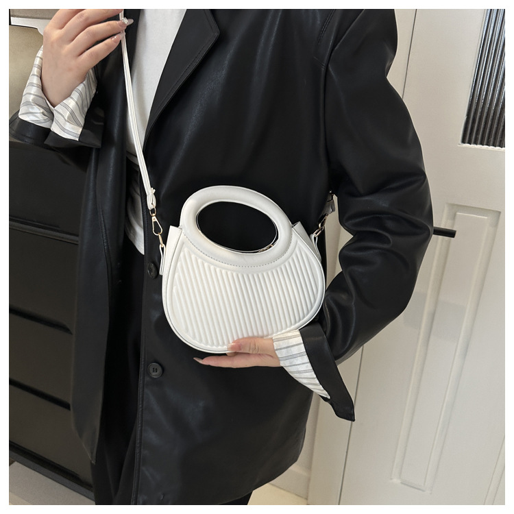 NanIce Signature Handbag - Image 9