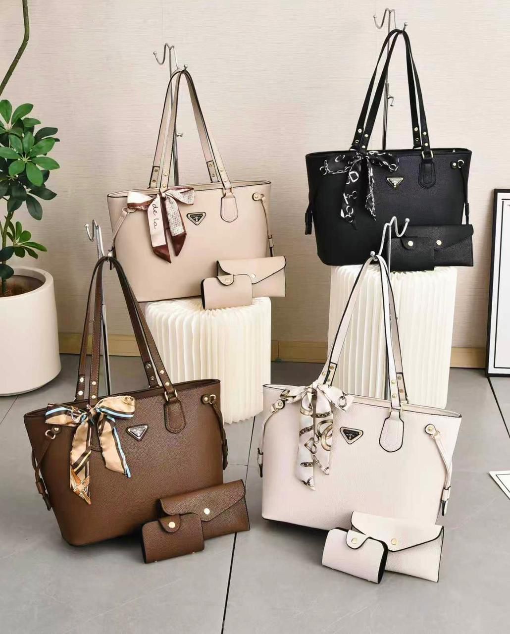 Signature Scarf-Accent Tote Set