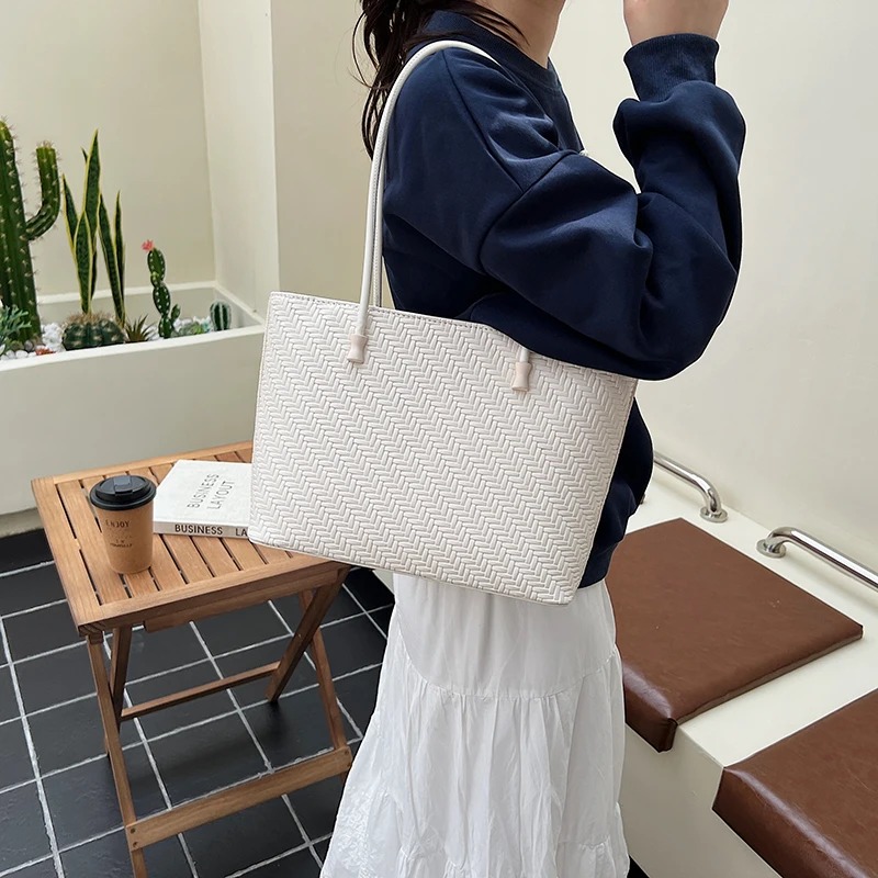 Woven Elegance Tote Collection - Image 3