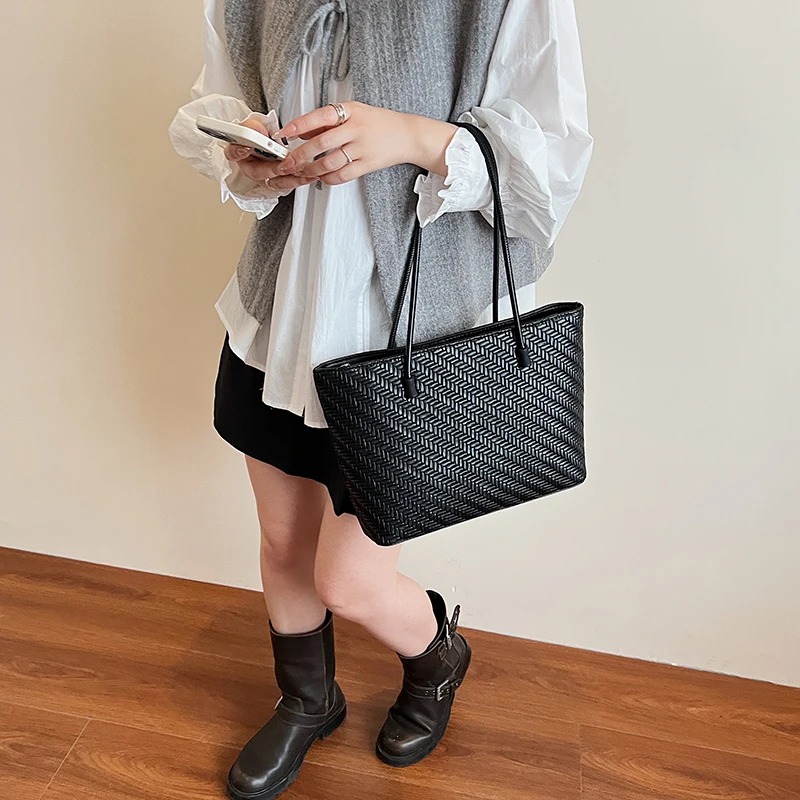 Woven Elegance Tote Collection - Image 11